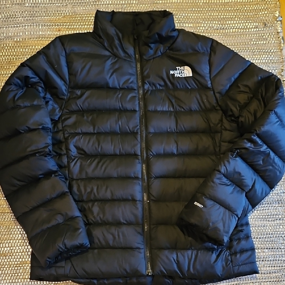 Women  North Face Black Puffer Jacket